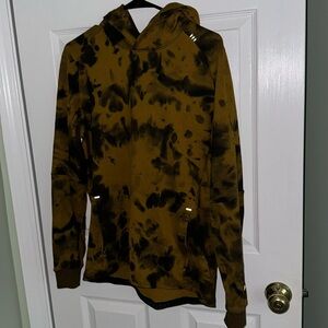 Men’s Lululemon tie-dye hoodie